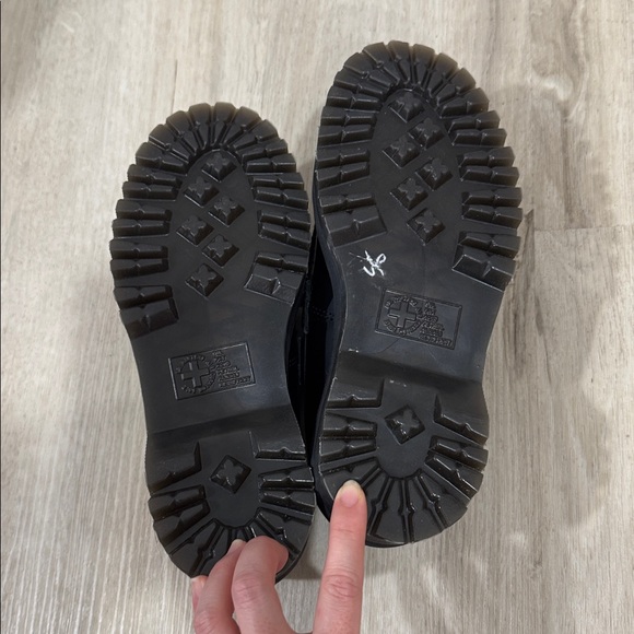 NWOB Dr. Martens Black Adrian Bex smooth Tassel platform Loafers unisex - Picture 6 of 7